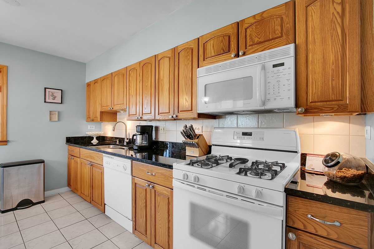 4716 N Oriole Avenue N