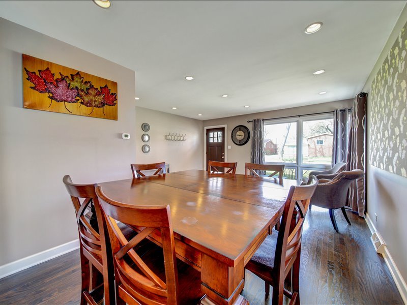 615 N Prospect Manor Avenue