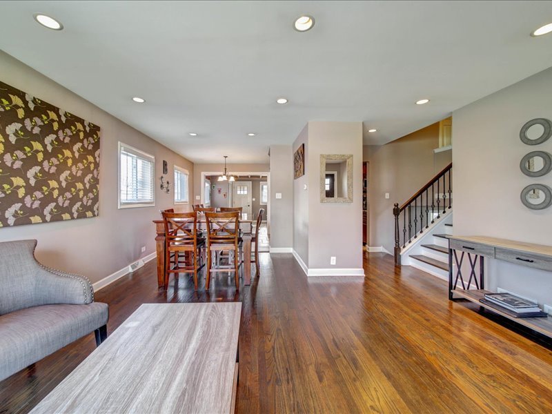 615 N Prospect Manor Avenue