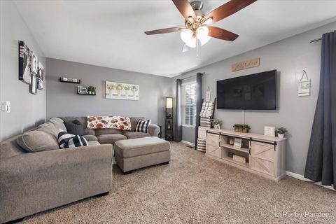 Tiny photo for 295 Springbrook Trail, Oswego, IL 60543 (MLS # 12479299)