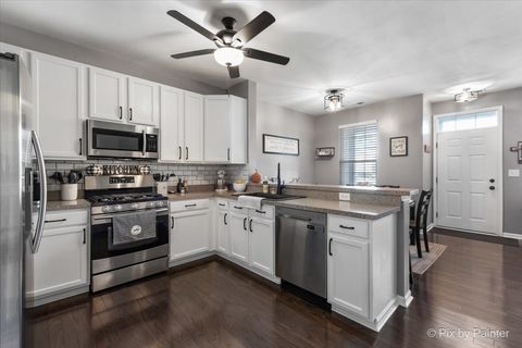 Tiny photo for 295 Springbrook Trail, Oswego, IL 60543 (MLS # 12479299)