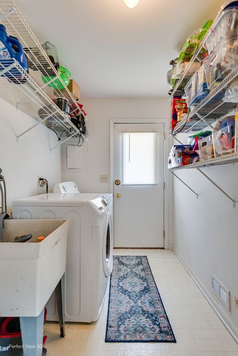 Tiny photo for 4 W Beech Drive, Schaumburg, IL 60193 (MLS # 12607038)