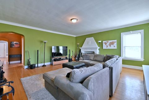 Tiny photo for 407 Custer Avenue #3S, Evanston, IL 60202 (MLS # 12567534)
