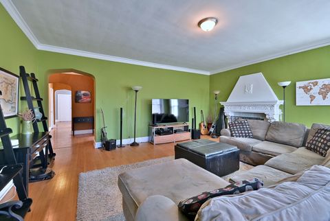 Tiny photo for 407 Custer Avenue #3S, Evanston, IL 60202 (MLS # 12567534)