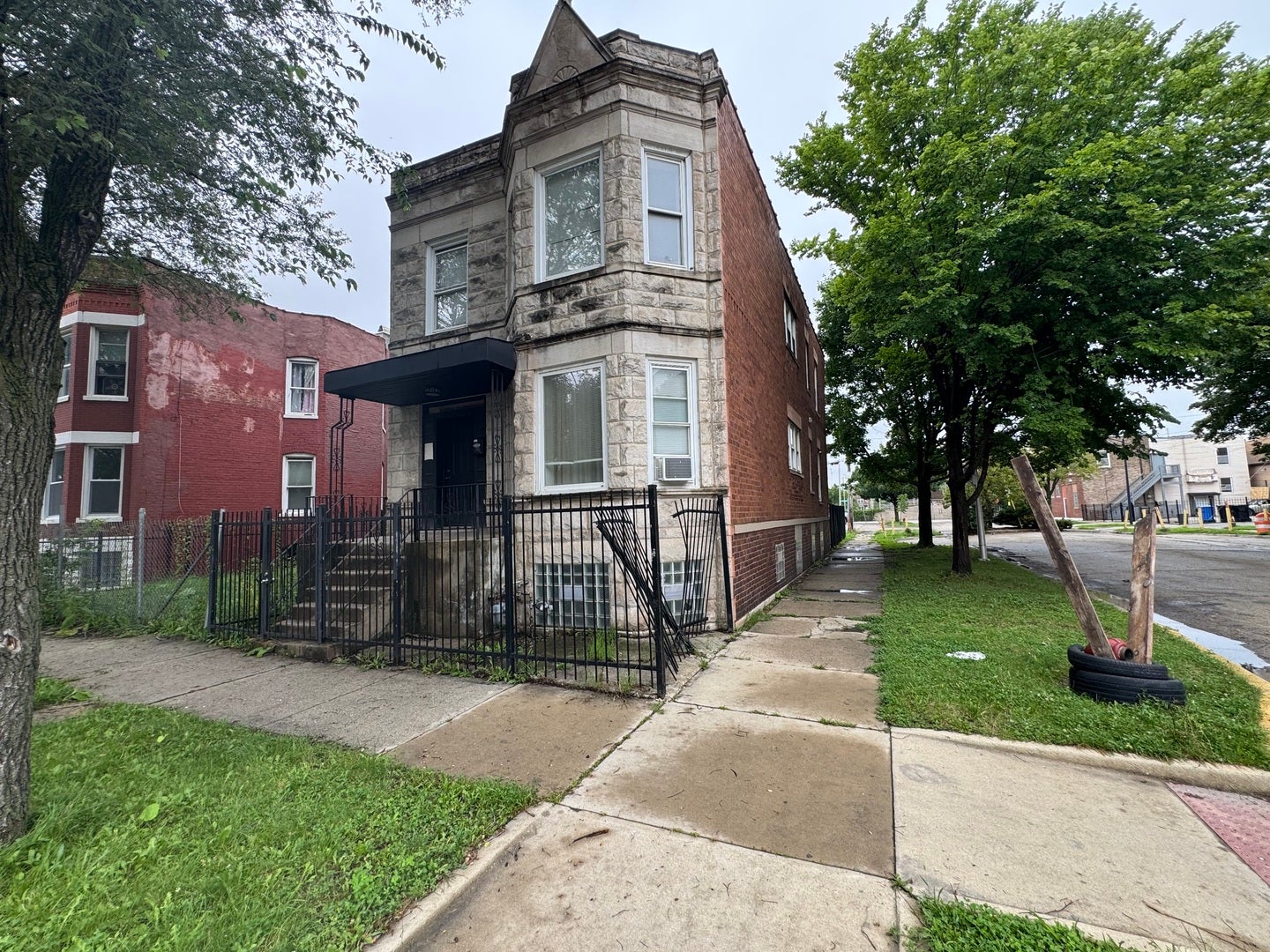 3900 W Flournoy Street