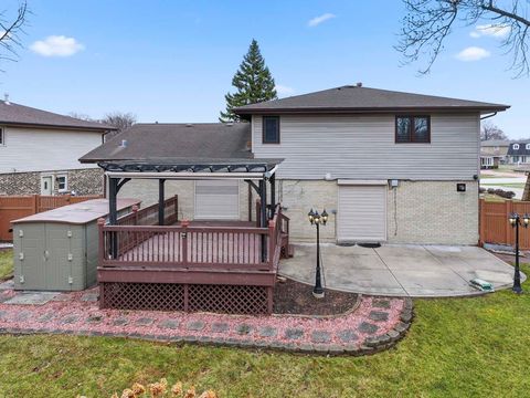 Tiny photo for 10912 Circle Drive, Palos Hills, IL 60465 (MLS # 12501459)