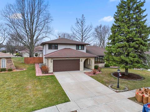 Tiny photo for 10912 Circle Drive, Palos Hills, IL 60465 (MLS # 12501459)