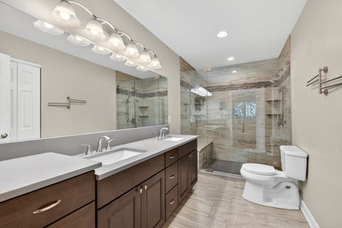 Tiny photo for 330 Mallard Point, Lake Barrington, IL 60010 (MLS # 12732619)
