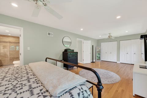 Tiny photo for 330 Mallard Point, Lake Barrington, IL 60010 (MLS # 12732619)