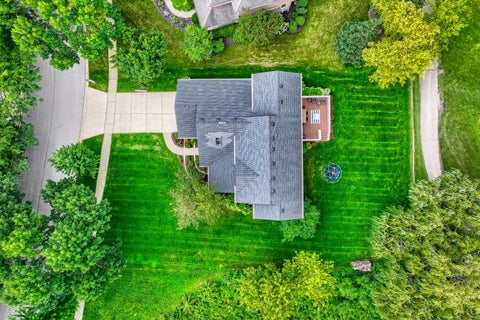 Tiny photo for 1074 Suffolk Court, Gurnee, IL 60031 (MLS # 12771756)