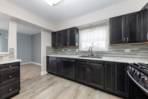 Tiny photo for Naperville, IL 60563 (MLS # 12574384)