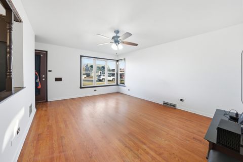 Tiny photo for Burbank, IL 60459 (MLS # 12543368)