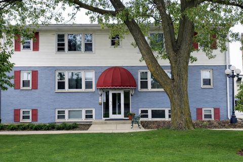 Photo of 9424 Kelvin Lane #3286, Schiller Park, IL 60176 (MLS # 12575564)