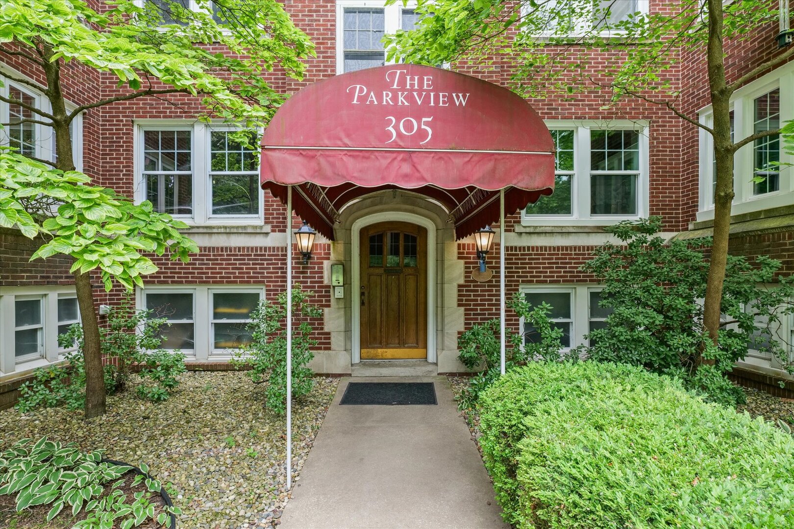 305 W University Avenue 4