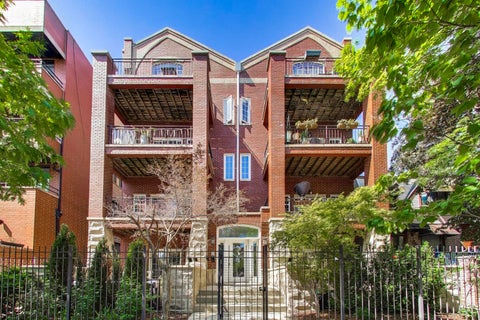 Photo of 930 W Cuyler Avenue #2R, Chicago, IL 60613 (MLS # 12666570)