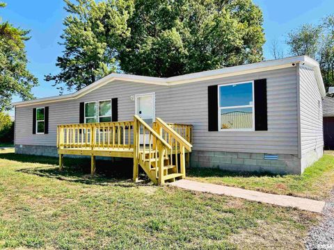 Photo of 1101 E OAK Street, West Frankfort, IL 62896 (MLS # QC4267915)