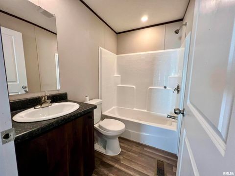 Tiny photo for 1101 E OAK Street, West Frankfort, IL 62896 (MLS # QC4267915)