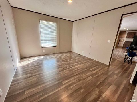 Tiny photo for 1101 E OAK Street, West Frankfort, IL 62896 (MLS # QC4267915)