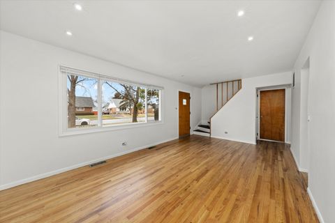 Tiny photo for 8719 Olympic Drive, Bridgeview, IL 60455 (MLS # 12621443)