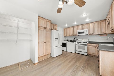 Tiny photo for 8719 Olympic Drive, Bridgeview, IL 60455 (MLS # 12621443)