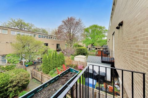Tiny photo for 1456 E Park Place, Chicago, IL 60637 (MLS # 12632874)