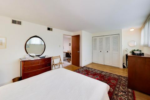 Tiny photo for 1456 E Park Place, Chicago, IL 60637 (MLS # 12632874)