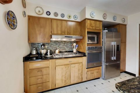 Tiny photo for 1456 E Park Place, Chicago, IL 60637 (MLS # 12632874)