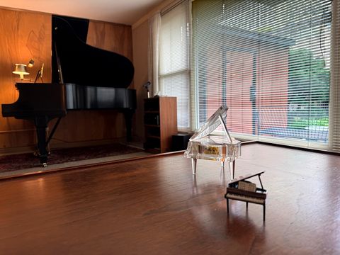 Tiny photo for 1456 E Park Place, Chicago, IL 60637 (MLS # 12632874)