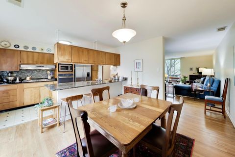 Tiny photo for 1456 E Park Place, Chicago, IL 60637 (MLS # 12632874)