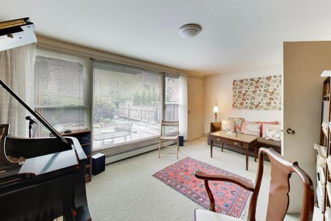 Tiny photo for 1456 E Park Place, Chicago, IL 60637 (MLS # 12632874)