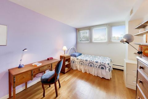 Tiny photo for 1456 E Park Place, Chicago, IL 60637 (MLS # 12632874)