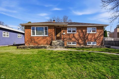 Tiny photo for 139 S 2nd Avenue, Lombard, IL 60148 (MLS # 12580958)