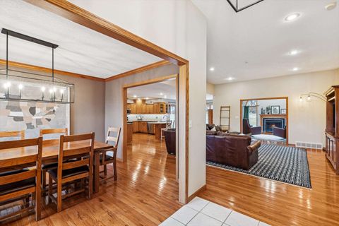 Tiny photo for 891 Pheasant Run Rd Road, Clinton, IA 52732 (MLS # 100000452)