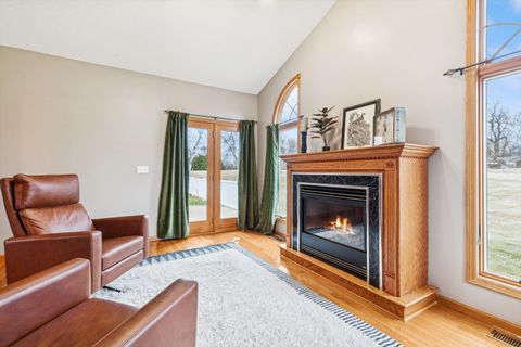 Tiny photo for 891 Pheasant Run Rd Road, Clinton, IA 52732 (MLS # 100000452)