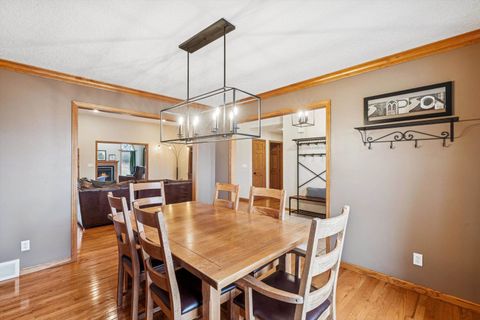 Tiny photo for 891 Pheasant Run Rd Road, Clinton, IA 52732 (MLS # 100000452)