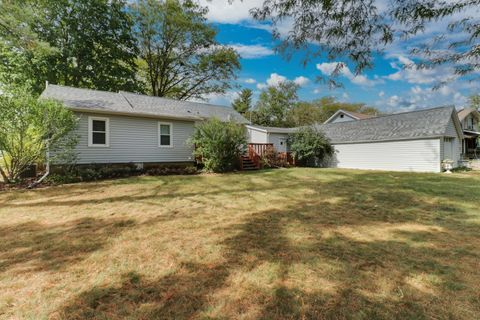 Tiny photo for 725 Sheridan Street, Chenoa, IL 61726 (MLS # 12485020)