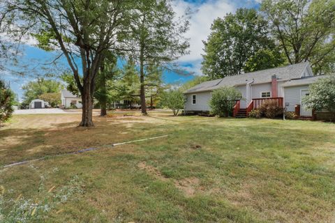 Tiny photo for 725 Sheridan Street, Chenoa, IL 61726 (MLS # 12485020)