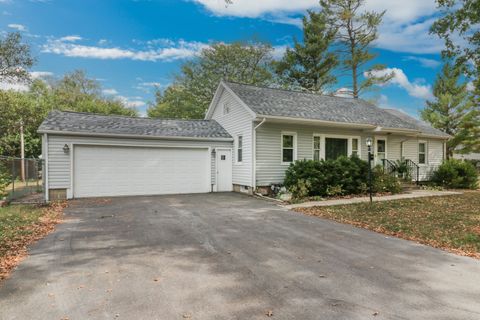 Tiny photo for 725 Sheridan Street, Chenoa, IL 61726 (MLS # 12485020)