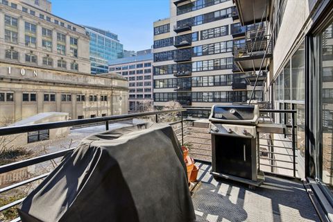 Tiny photo for 130 S Canal Street #323, Chicago, IL 60606 (MLS # 12566856)