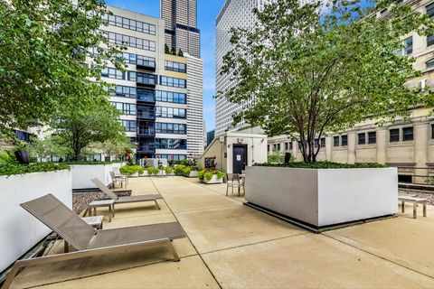 Tiny photo for 130 S Canal Street #323, Chicago, IL 60606 (MLS # 12566856)