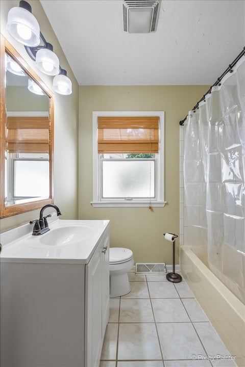 Tiny photo for 366 Warwick Lane, Lakewood, IL 60014 (MLS # 12741030)