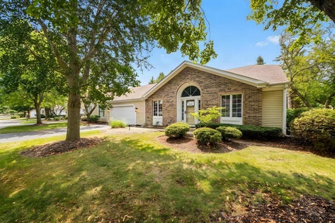 Photo of 281 Governors Lane #281, Elgin, IL 60123 (MLS # 12728448)
