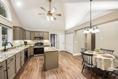 Tiny photo for 281 Governors Lane #281, Elgin, IL 60123 (MLS # 12728448)