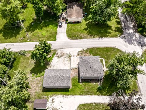 Tiny photo for 525 Grant Street, Chenoa, IL 61726 (MLS # 12667421)