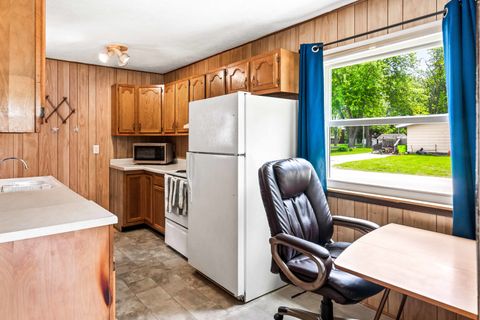 Tiny photo for 525 Grant Street, Chenoa, IL 61726 (MLS # 12667421)