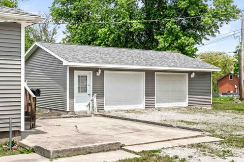 Tiny photo for 525 Grant Street, Chenoa, IL 61726 (MLS # 12667421)