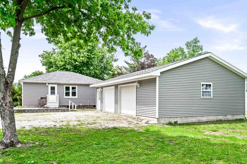 Tiny photo for 525 Grant Street, Chenoa, IL 61726 (MLS # 12667421)