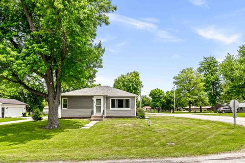 Tiny photo for 525 Grant Street, Chenoa, IL 61726 (MLS # 12667421)