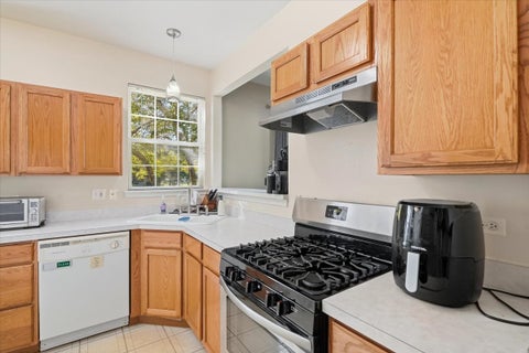 Tiny photo for 1404 Remington Court, Grayslake, IL 60030 (MLS # 12779147)