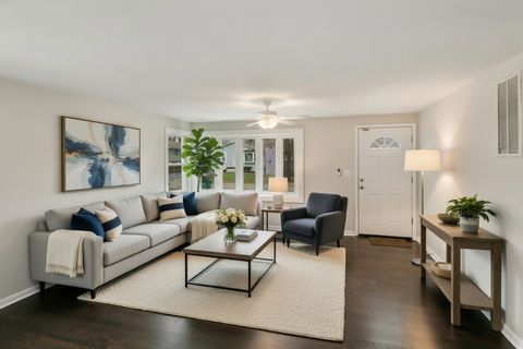 Tiny photo for 1529 Leslie Avenue, Round Lake Beach, IL 60073 (MLS # 12589223)